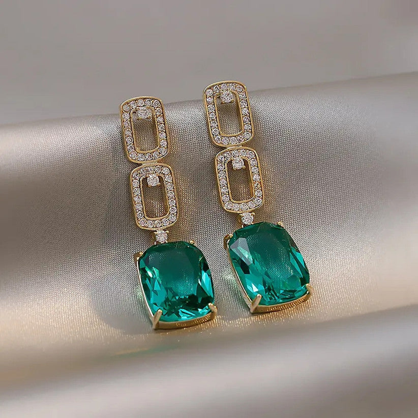 FashionAmora Green Geometric Diamond-Pattern Retro Drop Earrings for Women & Girls – Alloy Danglers